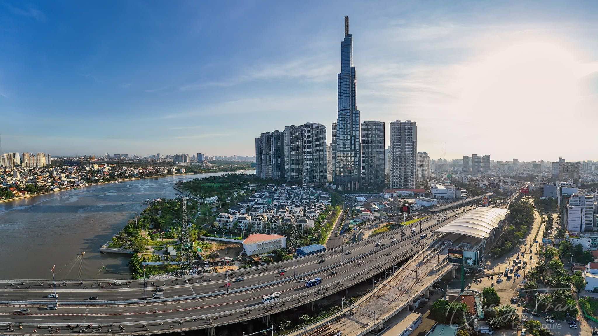 The landmark 81